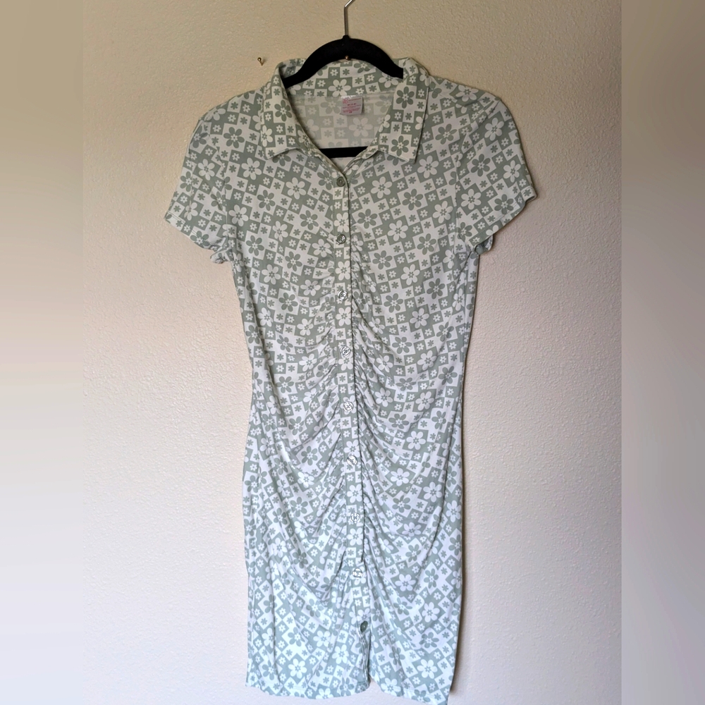 NOBO Green and White Dress Size 7-9 (Juniors)